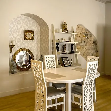 Central Apartment * Wilna