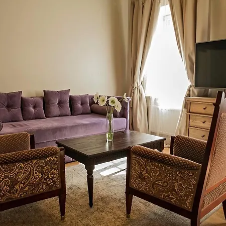 Central Apartment Daire *